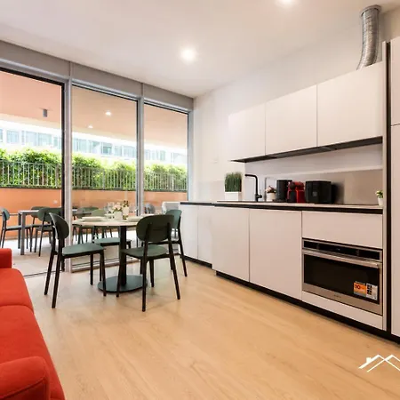 Appartement Waterfront Lux •1br • A/c • Gym• Parking • By Tilo Gênes
