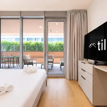 Waterfront Lux •1br • A/c • Gym• Parking • By Tilo Gênes